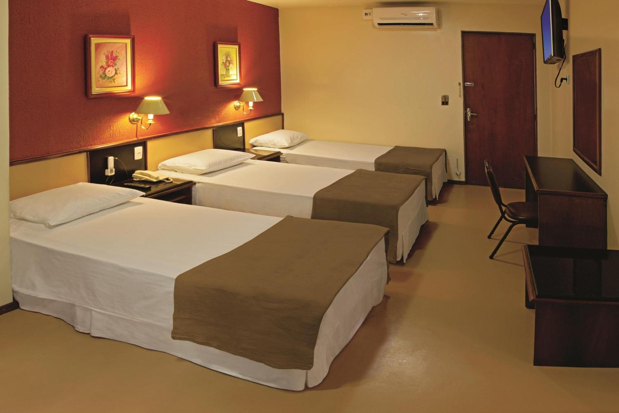 Lira Hotel Curitiba Eksteriør billede