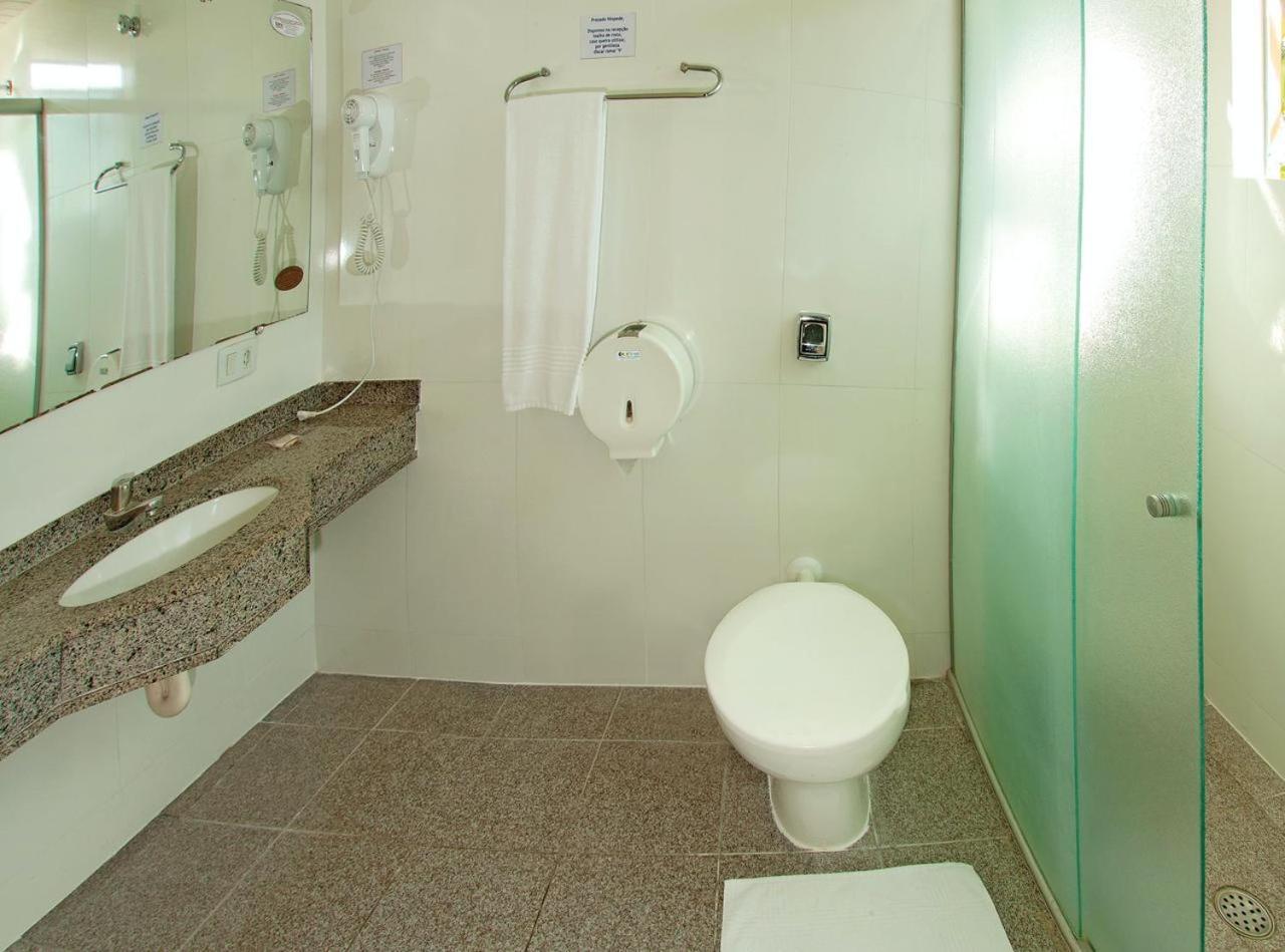Lira Hotel Curitiba Eksteriør billede