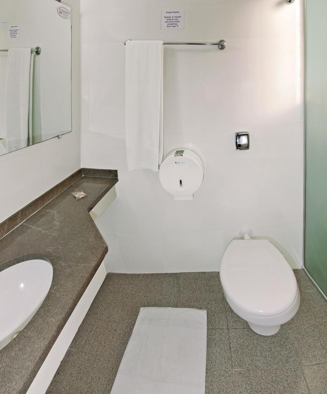 Lira Hotel Curitiba Eksteriør billede